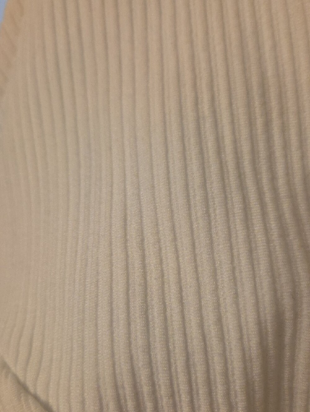 White Twist Ribbed Top - Picture 4 of 4